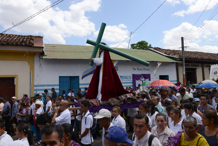 El Sacue procession